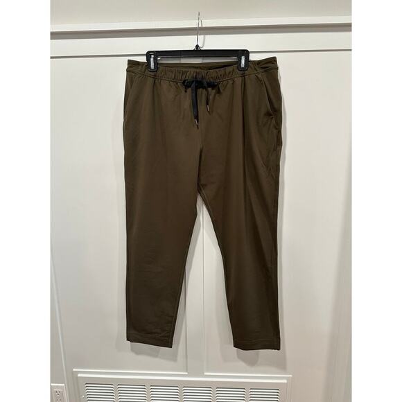 Lululemon Performance Activewear Pants - Picture 1 of 8